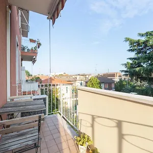 https://precotto-comfortable-flat-with-balcony.italymilanhotels.net