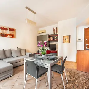 https://martesana-flat-with-balcony-m1-gorla-and-turro.italymilanhotels.net